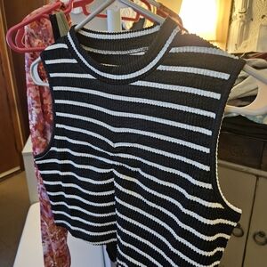 Black and White Ribbed Textured Striped Crop Top